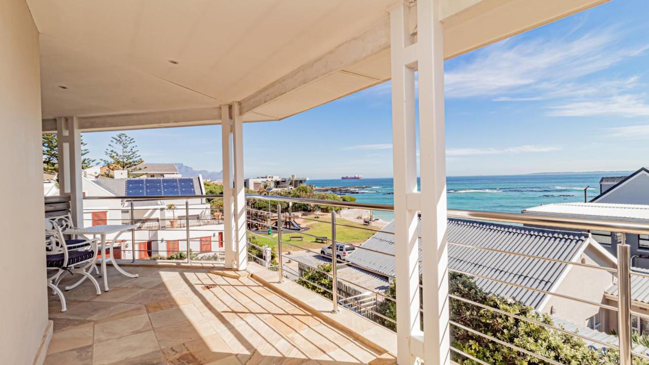The Sir David Boutique Guest House Bloubergstrand Exterior foto
